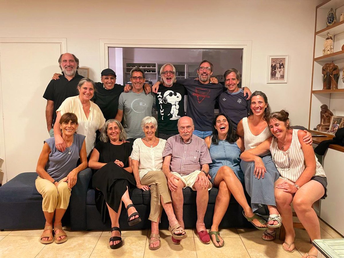 B. Beccar Varela tweet media