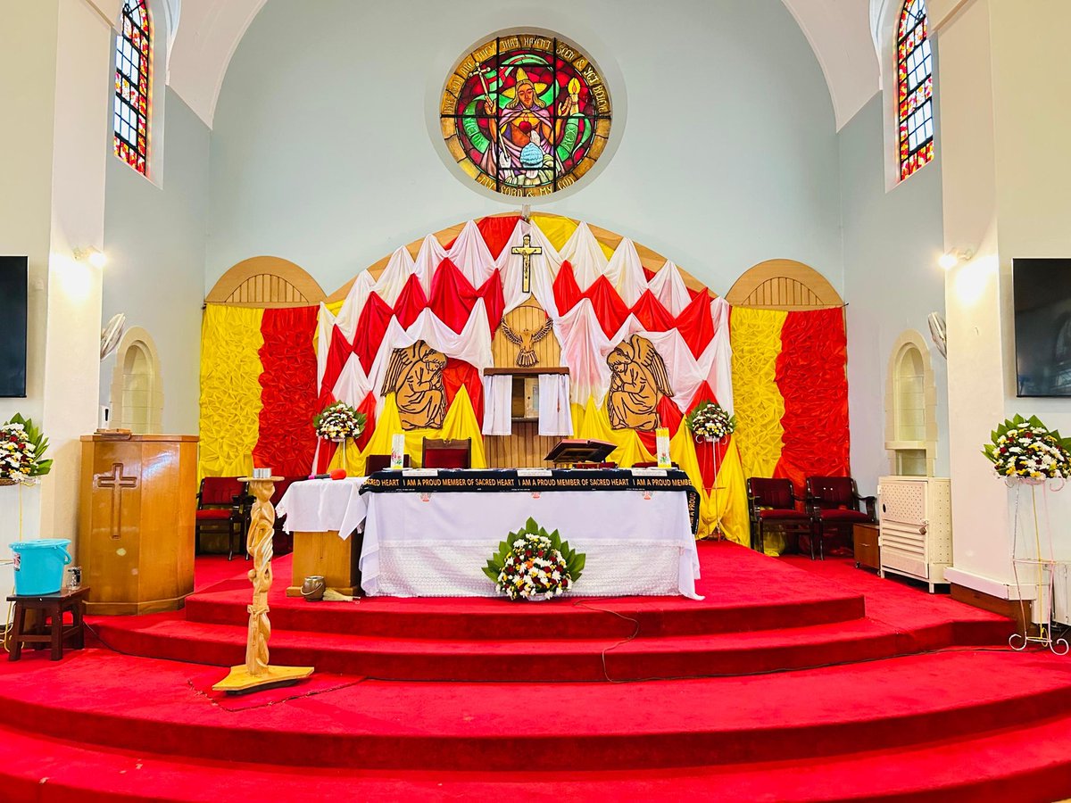 StAugustineCom's tweet photo. Celebrate the Resurrection of Christ at the Hill!, St. Augustine Chapel. Join us for a beautiful Easter Vigil Mass tonight at 9:00pm as we transition from darkness to Light. 

Easter Sunday Masses will be as follows.
7am, 9am &amp; 11am. 
No evening Mass. 

Happy Easter Season https://t.co/yborloHa7y