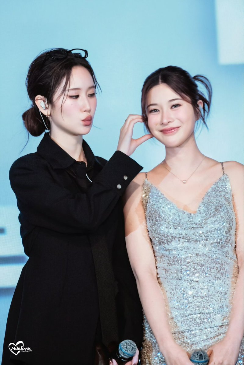 สอคอสอ tweet media