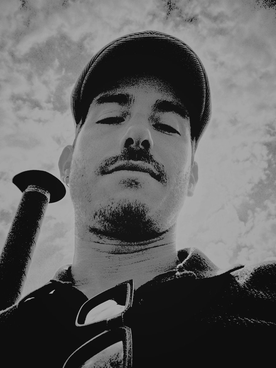 ᅠᅠ ᅠ ᅠ ᅠ azrael. tweet media