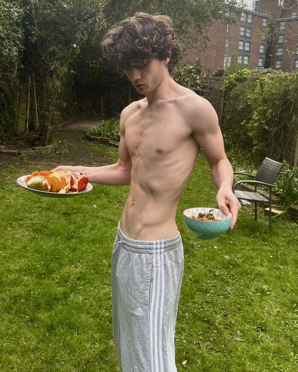 Michelangelo tweet media