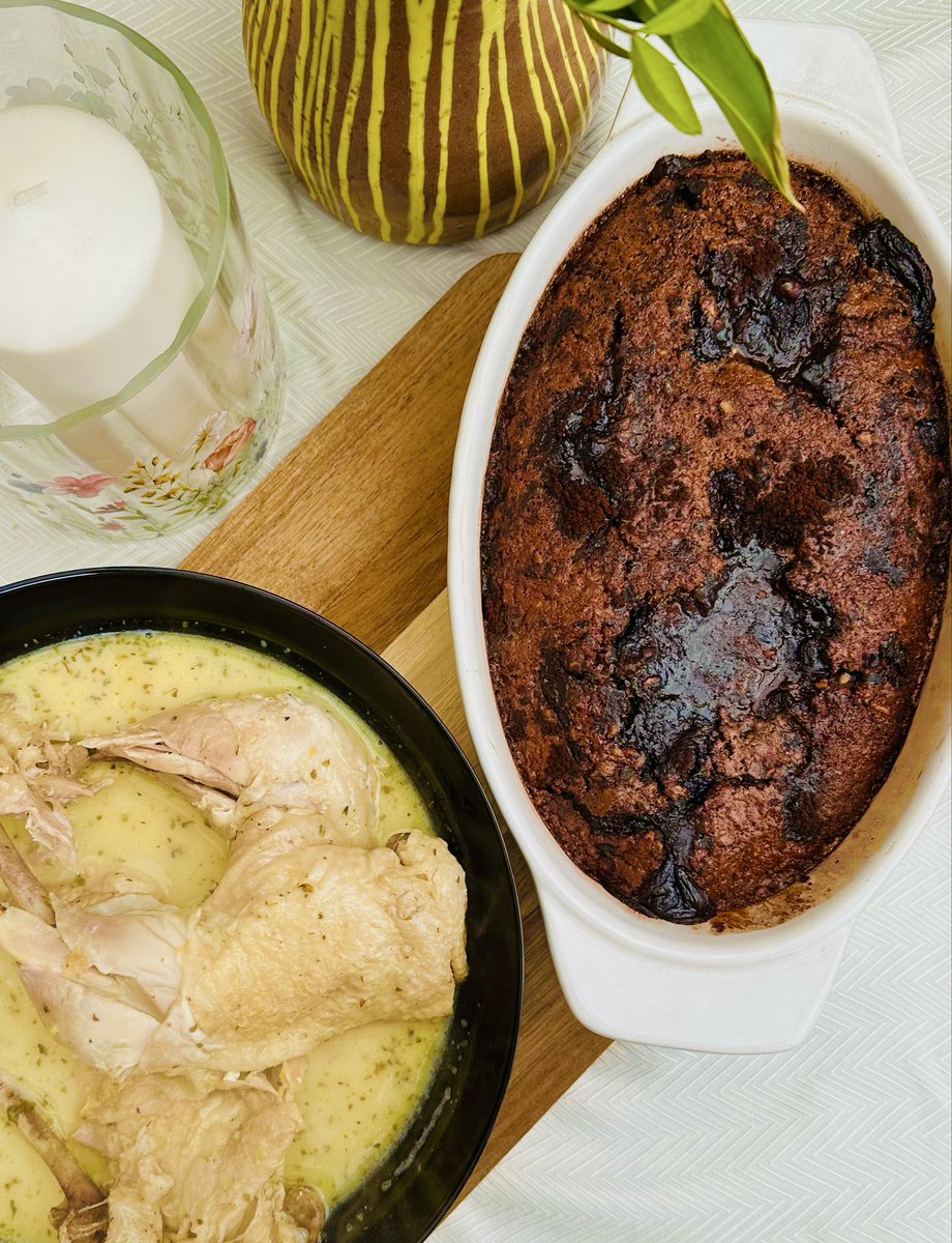 CookTweetRepeat's tweet photo. The Slightly More than Basic Saturday Lunch for 6-8 (for 2) by Nigella:
Lemon Chicken
Sticky Chocolate Pudding and/or Pecorino and Pears
I forgot to add the pears and pecorino in the first picture so I attached it separately.
#HowToEat #CookTheBook https://t.co/9Bx9gRtNbv