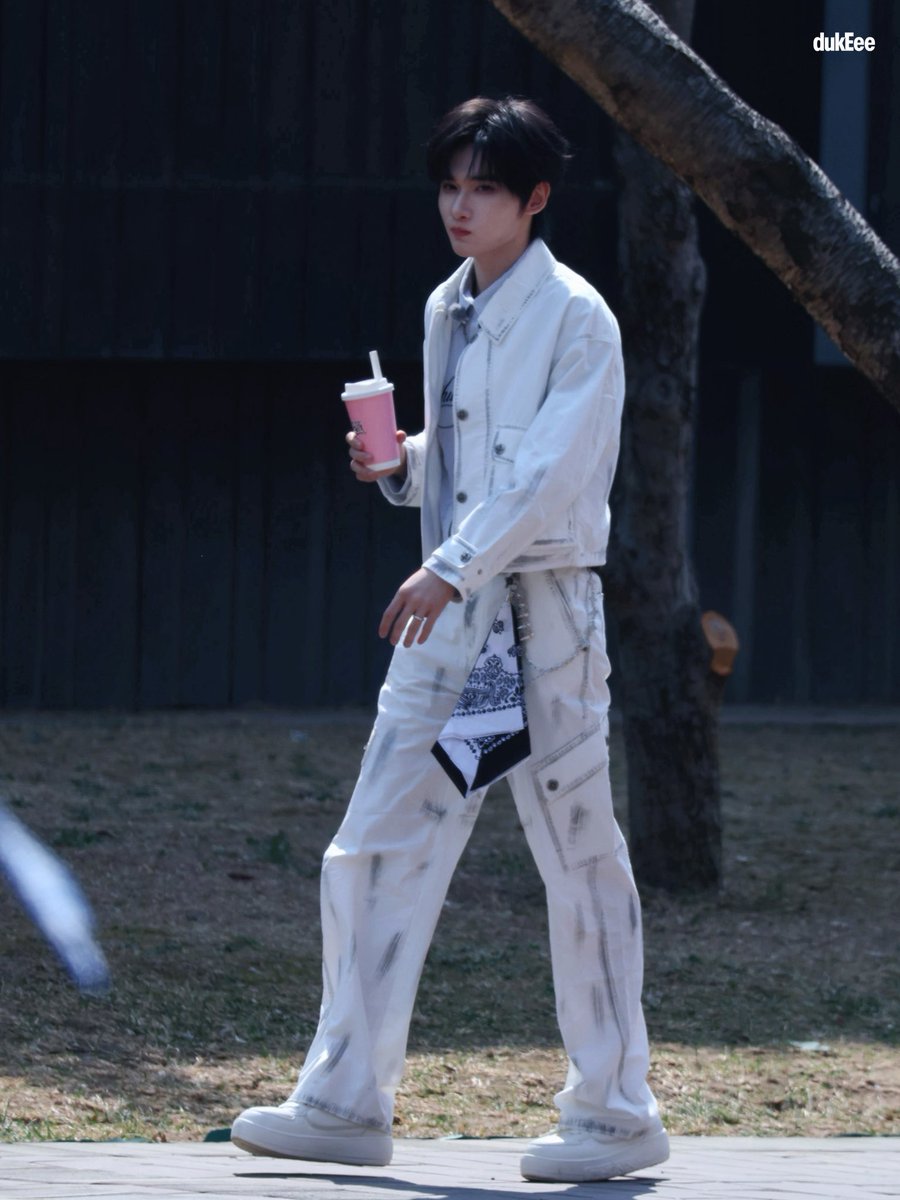dukK222e's tweet photo. 260404 超燃青春的合唱团

#余宇涵 https://t.co/MQN6oaLTIH