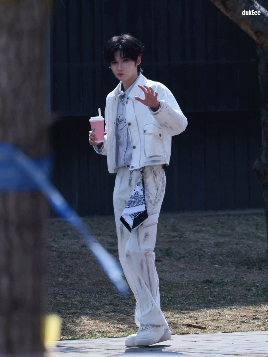 dukK222e's tweet photo. 260404 超燃青春的合唱团

#余宇涵 https://t.co/MQN6oaLTIH
