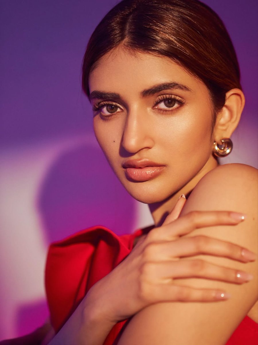 CelebsLine tweet media