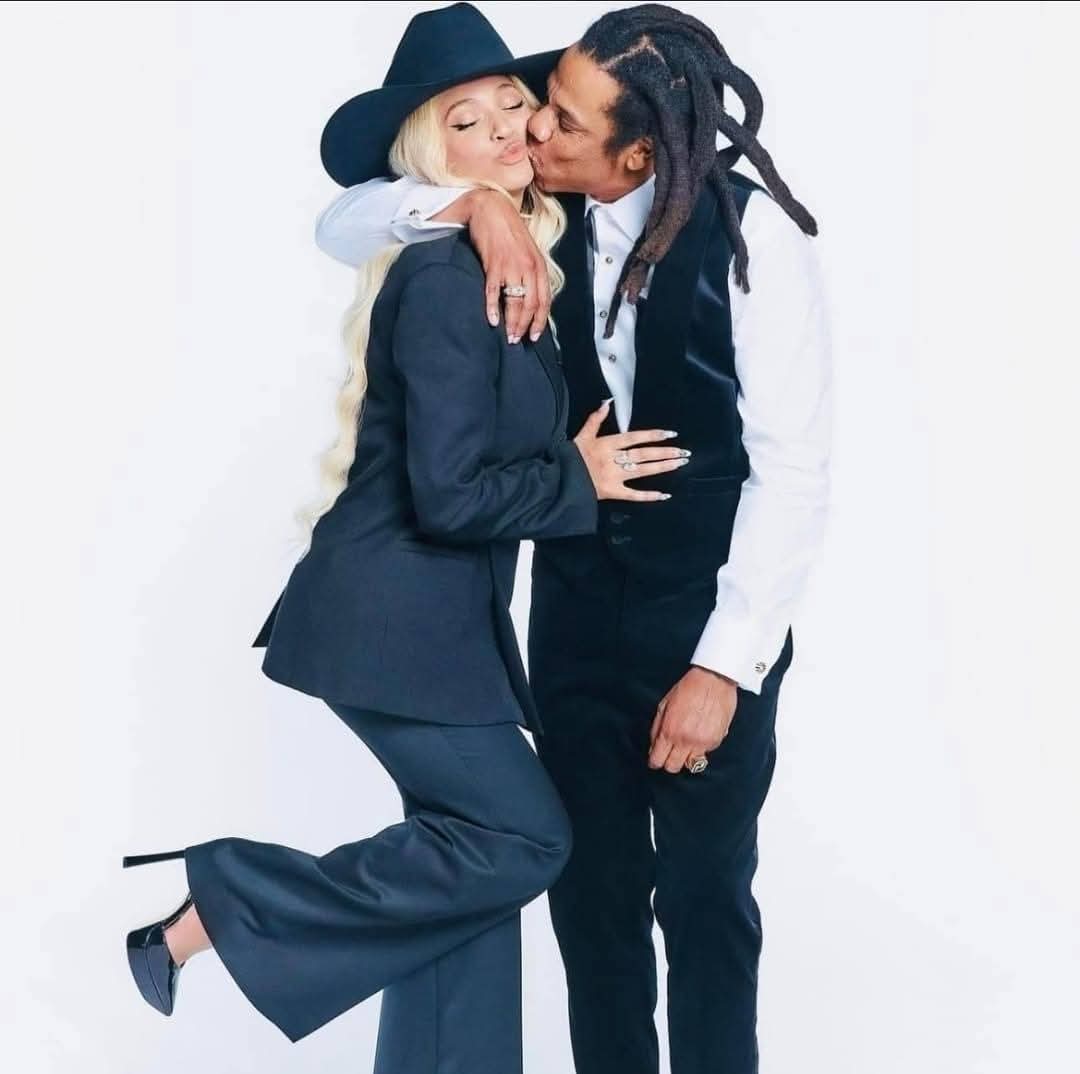 tamala_rae's tweet image. Happy 18th Wedding Anniversary to The Carters Jay-Z and Beyoncé 🥂❤️🥂❤️ People thought they wouldn't make it but they are striving and growing. I wish them many more years of love and happiness. 🙌🙌
#TheCarters #beyonce #jayz #jayzandbeyonce