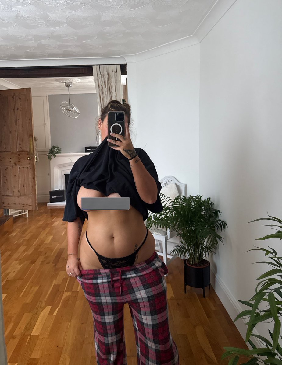 Ella Jenna tweet media