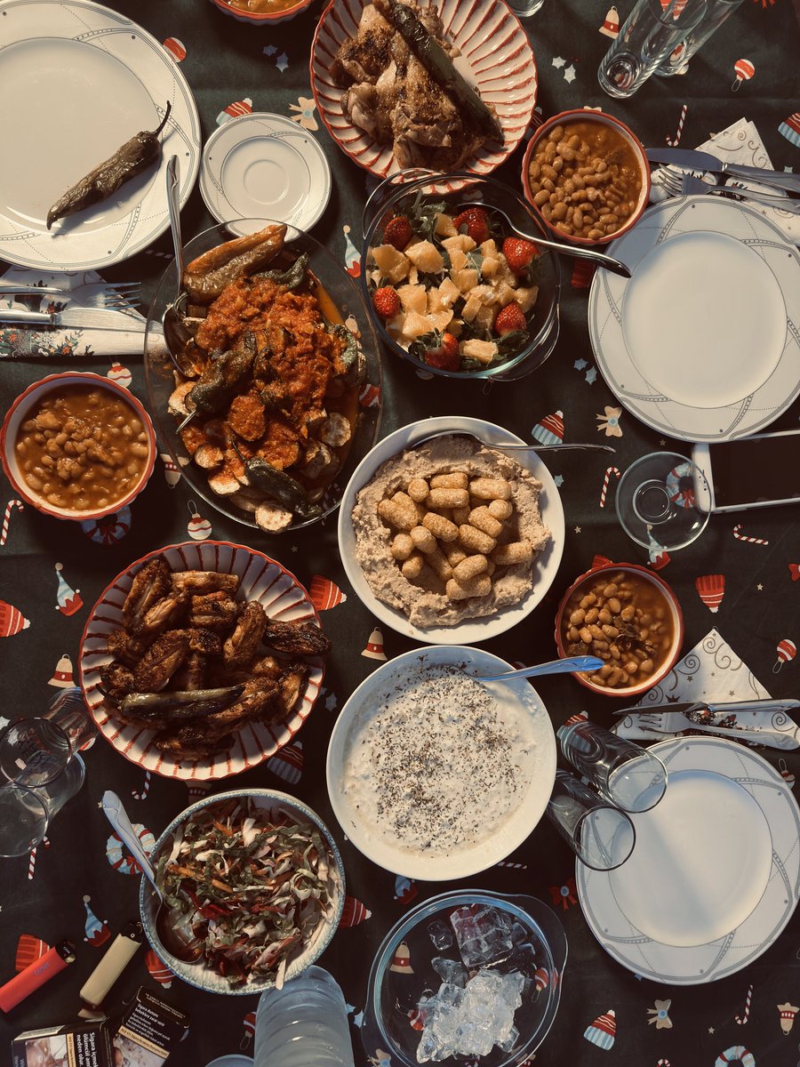 ömür boykotta tweet media