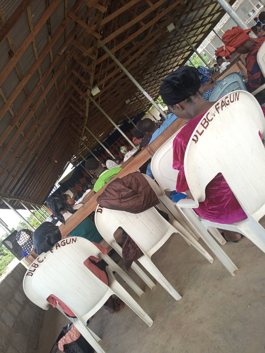 Zoe Sikemi 🤍 tweet media