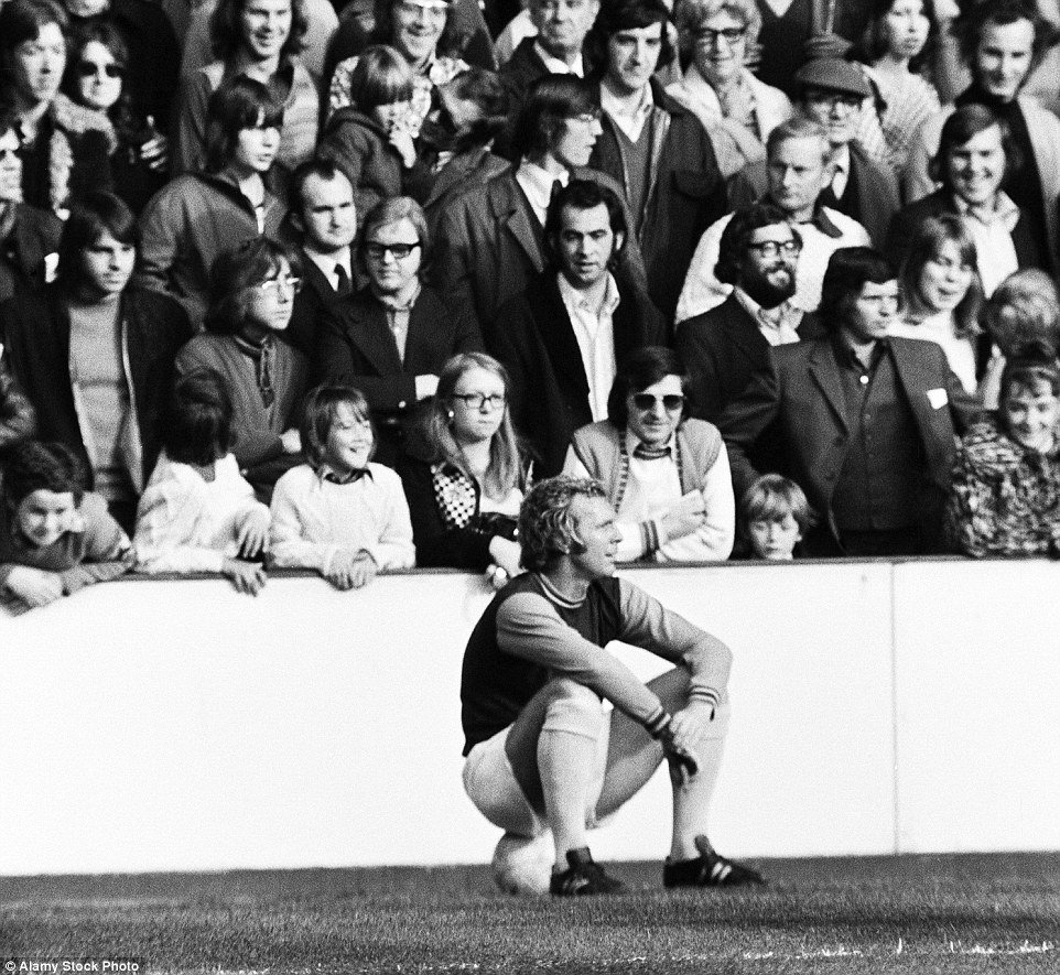 Billy Bonds Stand tweet media