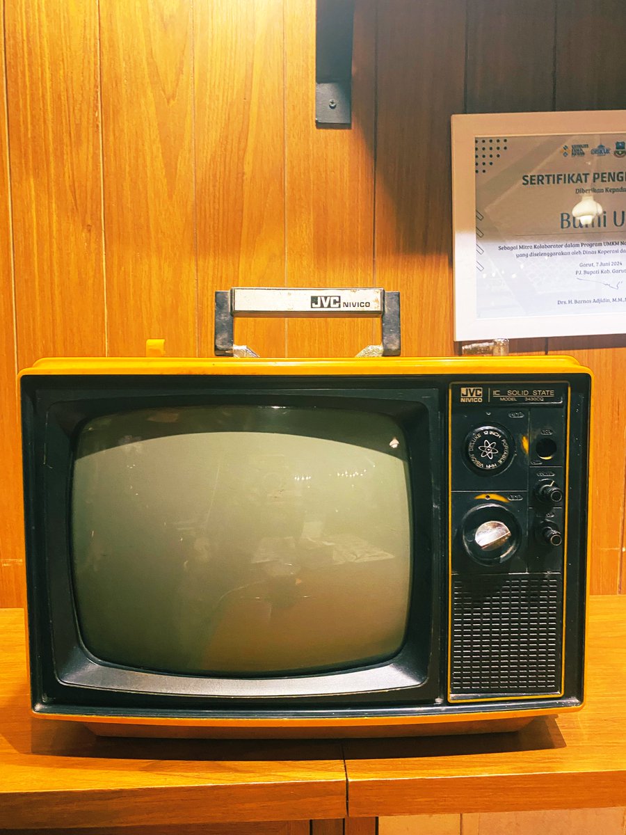 neverwalkalone tweet media