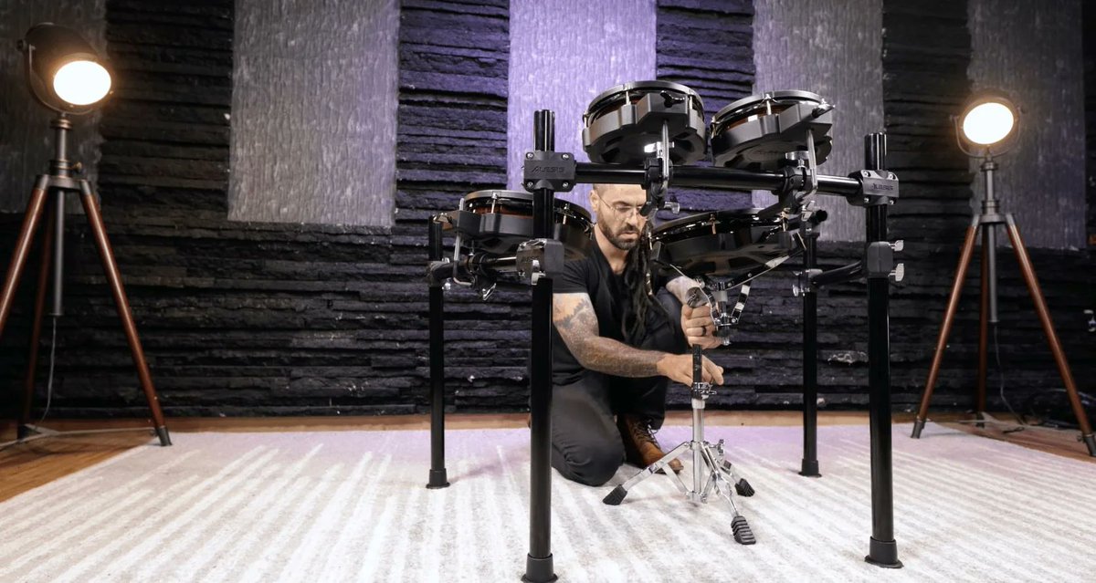 Alesis tweet media