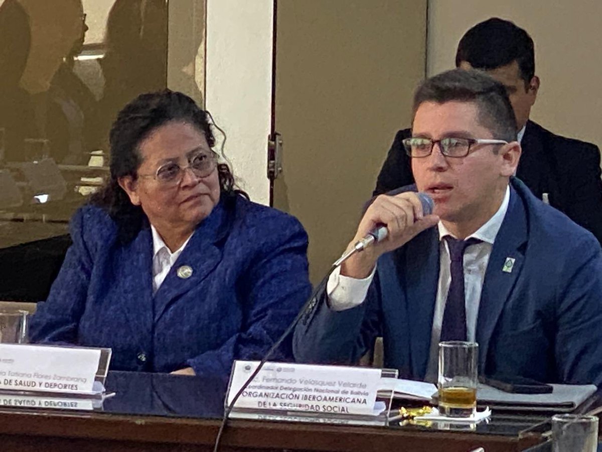 ferhvelasquezv's tweet photo. Con el acompañamiento técnico de @oiss_digital 🌎 y liderazgo de la Ministra de Salud y la MAE de la #ASUSS, se están sentando las bases para cambios importantes orientados a mejorar el sistema, la atención al asegurado y la transparencia en la gestión 🫱🏻🫲🏼 https://t.co/zDOzaU8Gi6