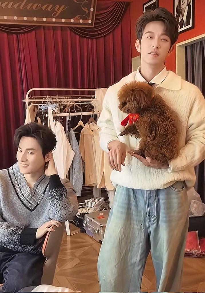 A phoenix and a dragon :) tweet media