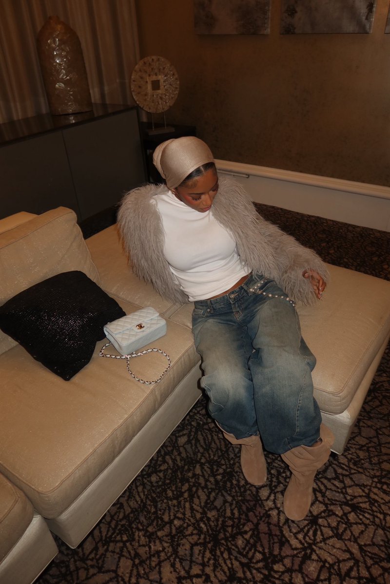 A °❀⋆.ೃ࿔*:･ tweet media