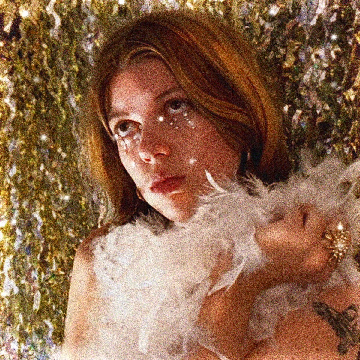 SavannahCMusic's tweet image. ✨⭐️🎥⭐️✨
Go pre-save my upcoming album ‘Greetings from a Southern Tinseltown’ ⭐️link in bio
Photos by me
#indieartists #visualartist #tinseltown #newindiealbum #oldhollywood