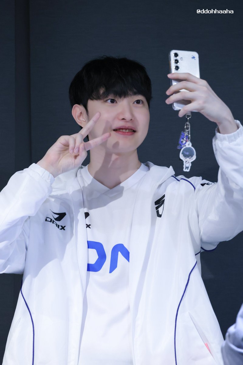 또하 tweet media
