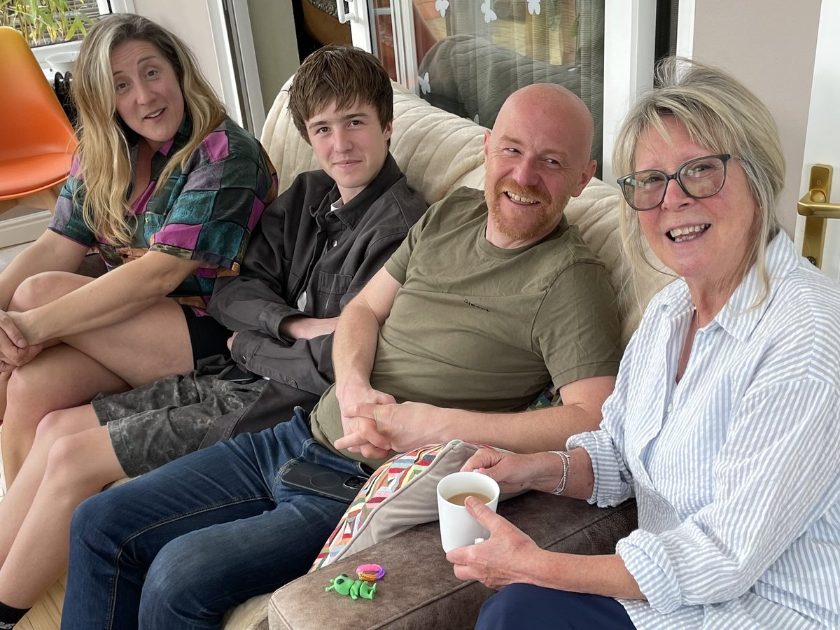 Clive Hart tweet media