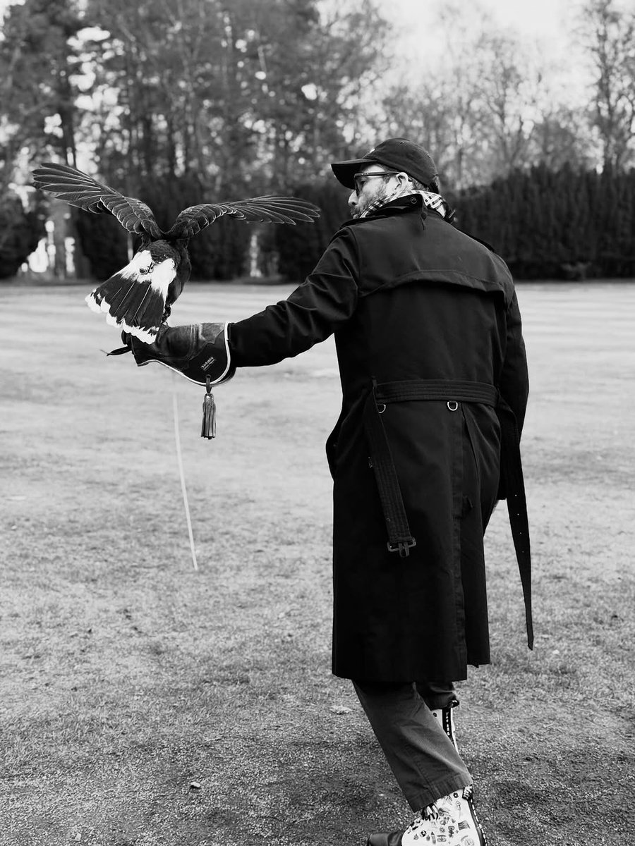 Yo tuve algo de miedo, pero <a href="/morthnajournlst/">𝖣𝖺𝗏𝗂𝖽 𝖡𝖾𝗇𝗇𝖾𝗍𝗍</a> parecía encantado.