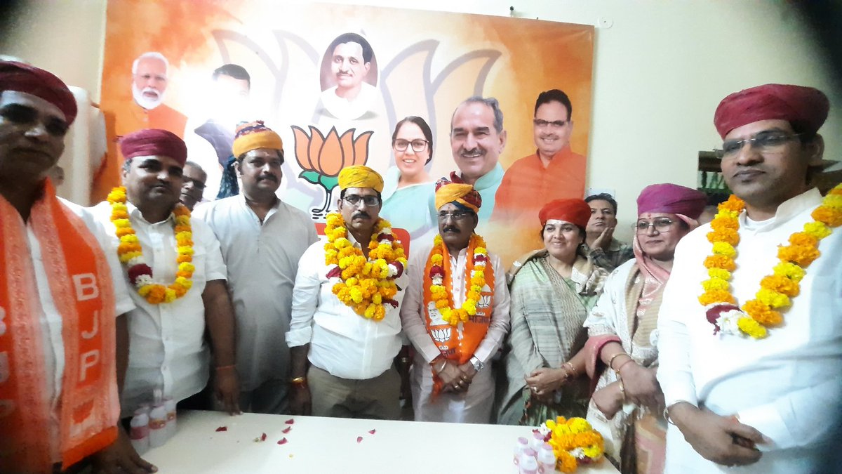 MUKESH DADHICH tweet media