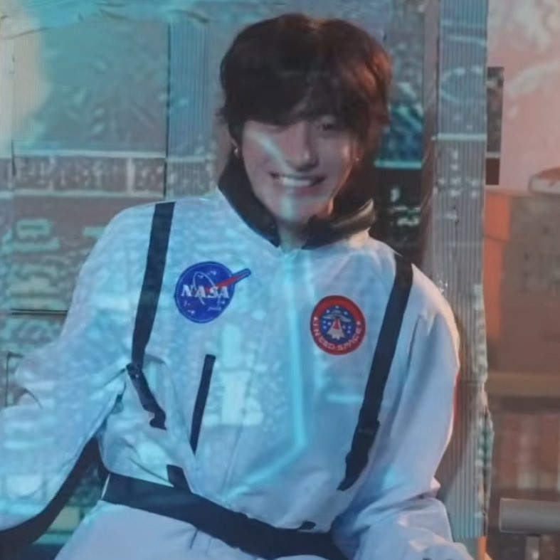 CHIOZIP (키오) tweet media