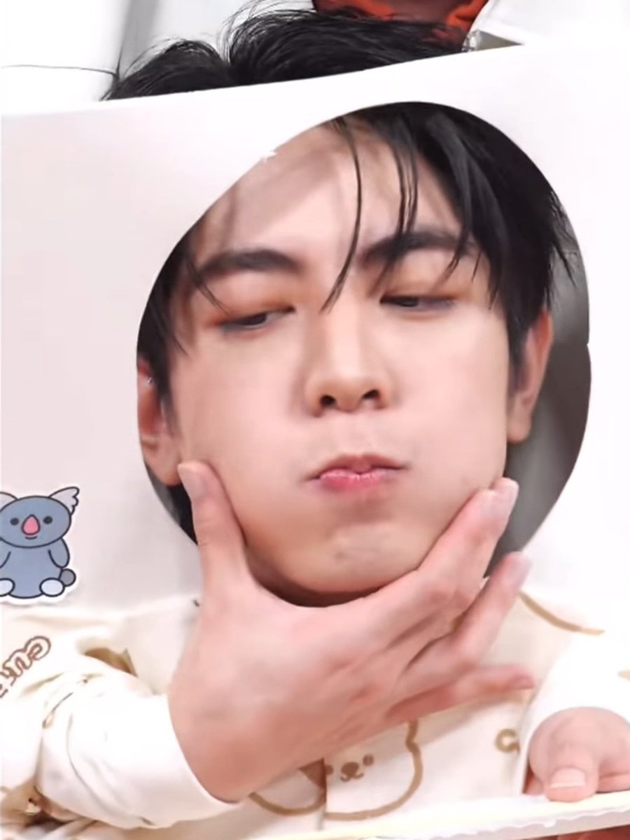 🖤🤍🍀 tweet media