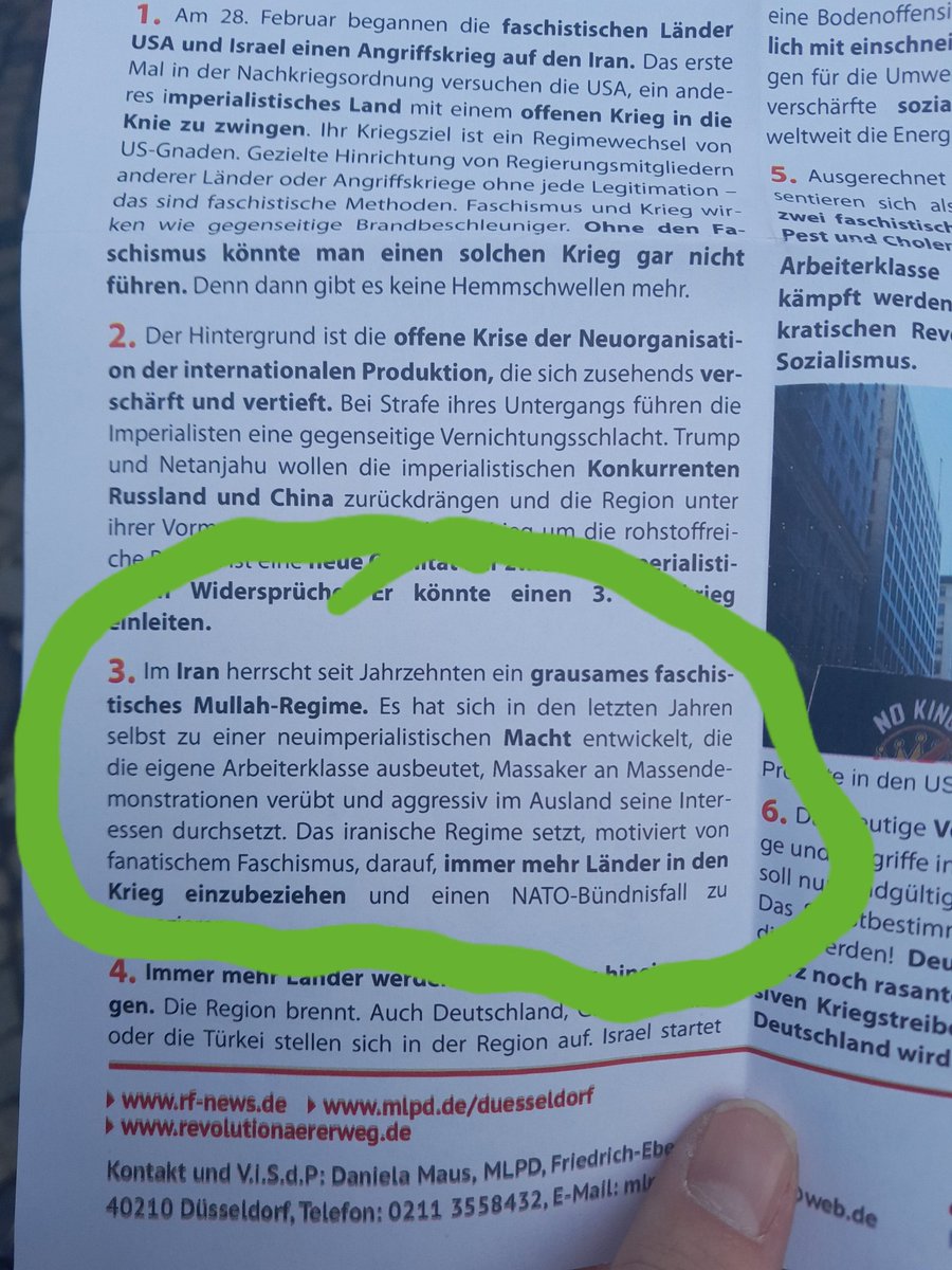 reclaimrosalux1's tweet photo. Wir beenden in #Düsseldorf. Zum Schluss noch ein Bild vor dem Rathaus und ein Auszug aus der "Düsselstimme" der MLPD - wir entdeckten noch mehr Fahnen des Mullah-Regimes. https://t.co/Y1TATAdHRp