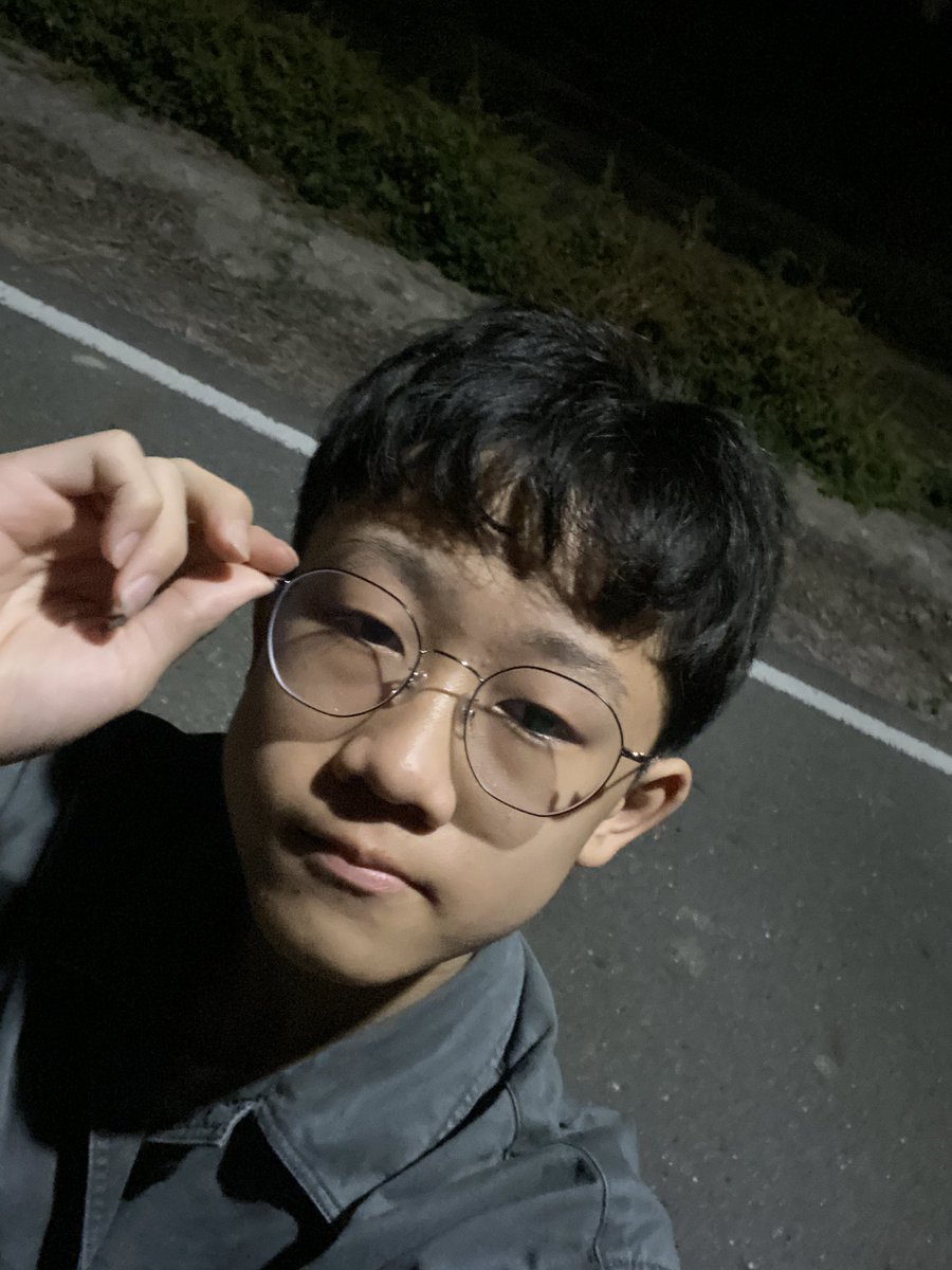 取月 tweet media