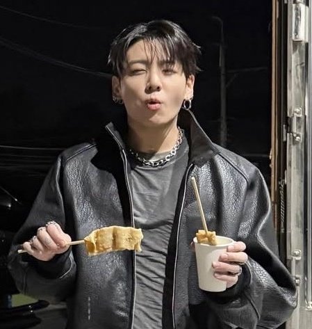 jungkook's choco chips tweet media