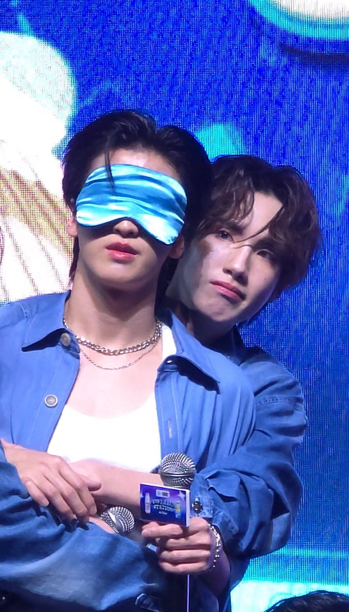 RAYRYPOPᥫ᭡ˊ˗ft.TAKE OUR TIME⏳ tweet media