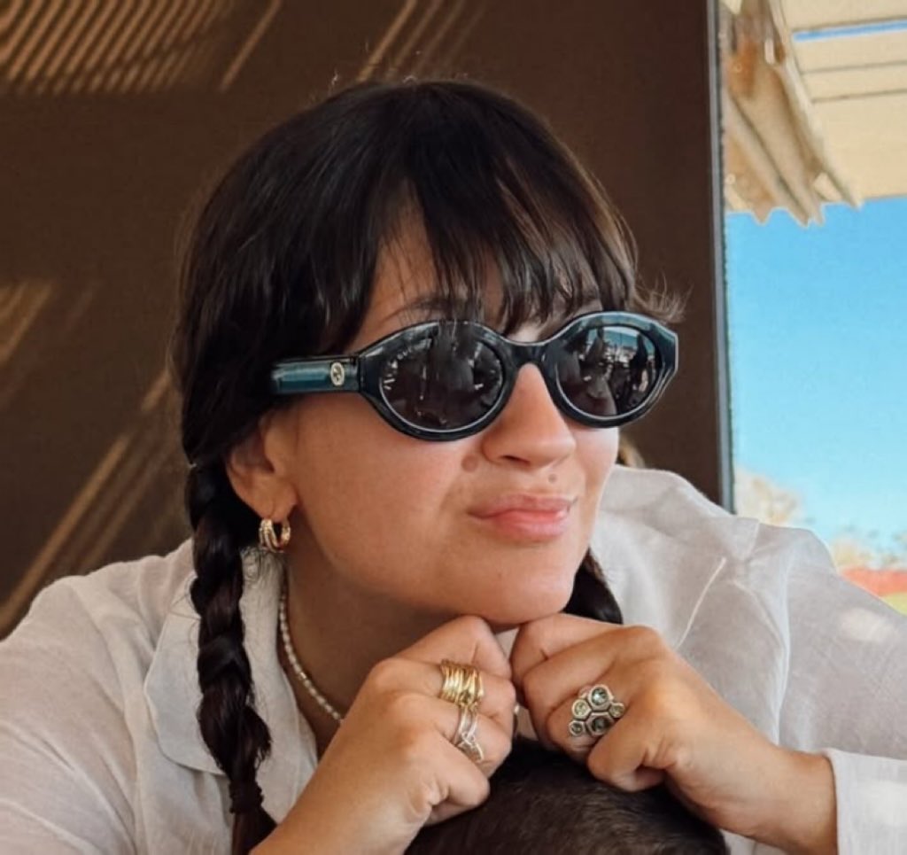 color venial tweet media