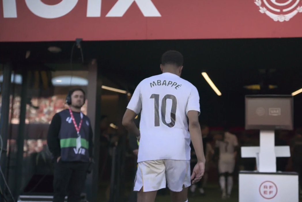 The Touchline | 𝐓 tweet media