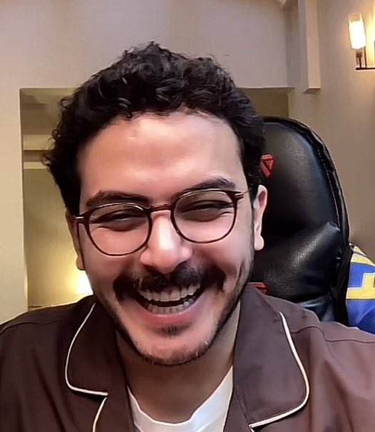 -

ياعسى دروبه بالمسرّات محفوفه✨🤍

#سلطان_بن_نايف
