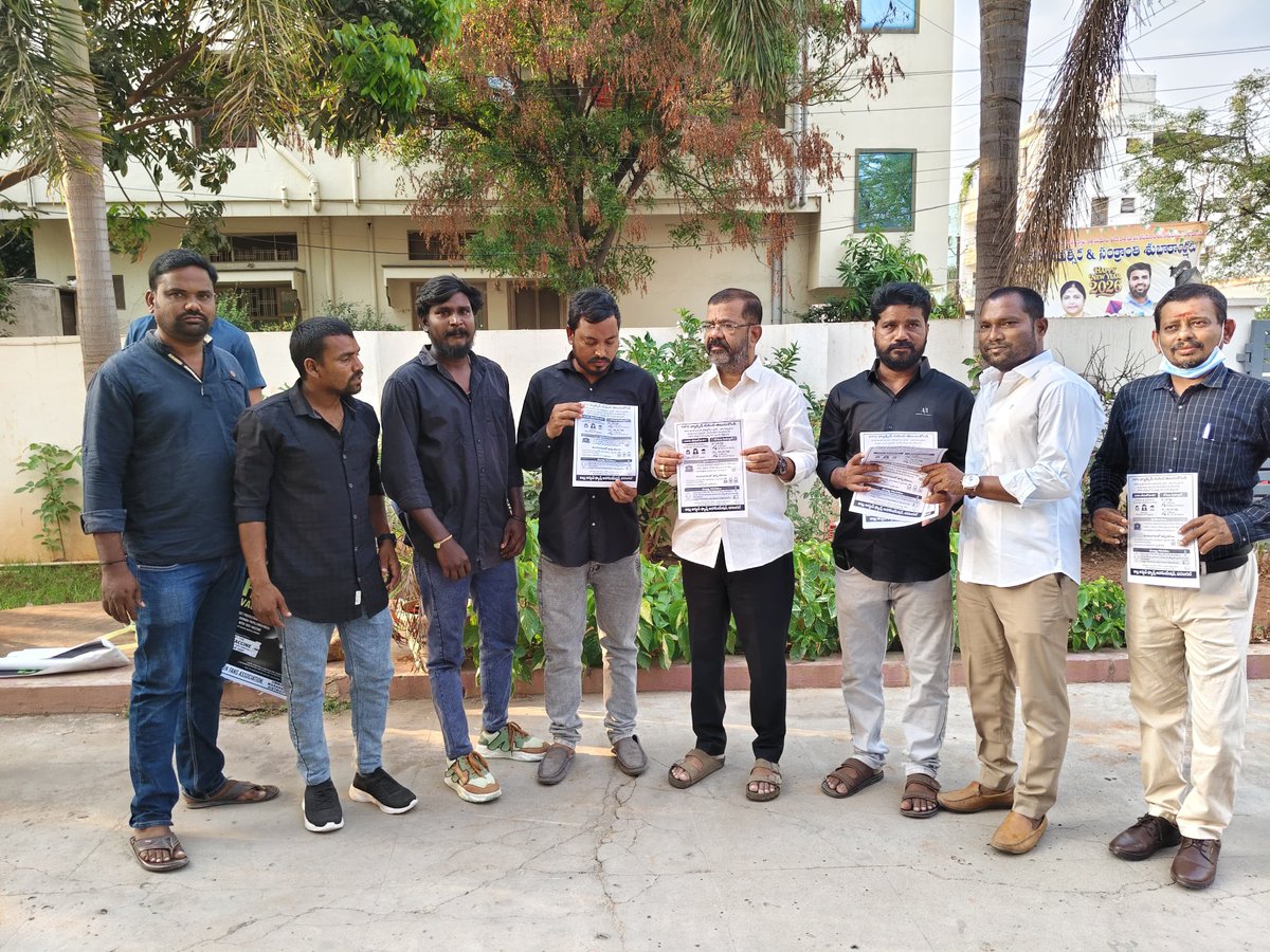 AAFAOnline's tweet photo. ఈరోజు హెచ్ పి వి వ్యాక్సిన్ గురించి హనుమకొండ ఎమ్మెల్యే నాయిని రాజేందర్ రెడ్డి గారిని కలవడం జరిగింది #Hpv వ్యాక్సిన్ గురించి స్కూల్లలో మరియు వార్డుల్లో
అవగాహన సదస్సు పోస్టర్ ఆవిష్కరణ 
ఎమ్మెల్యే గారు చేయడం జరిగింది

#AAFASupportsHPVDrive
#HPVVaccine
#CervicalCancerAwareness
#SwasthNariViksitBharat