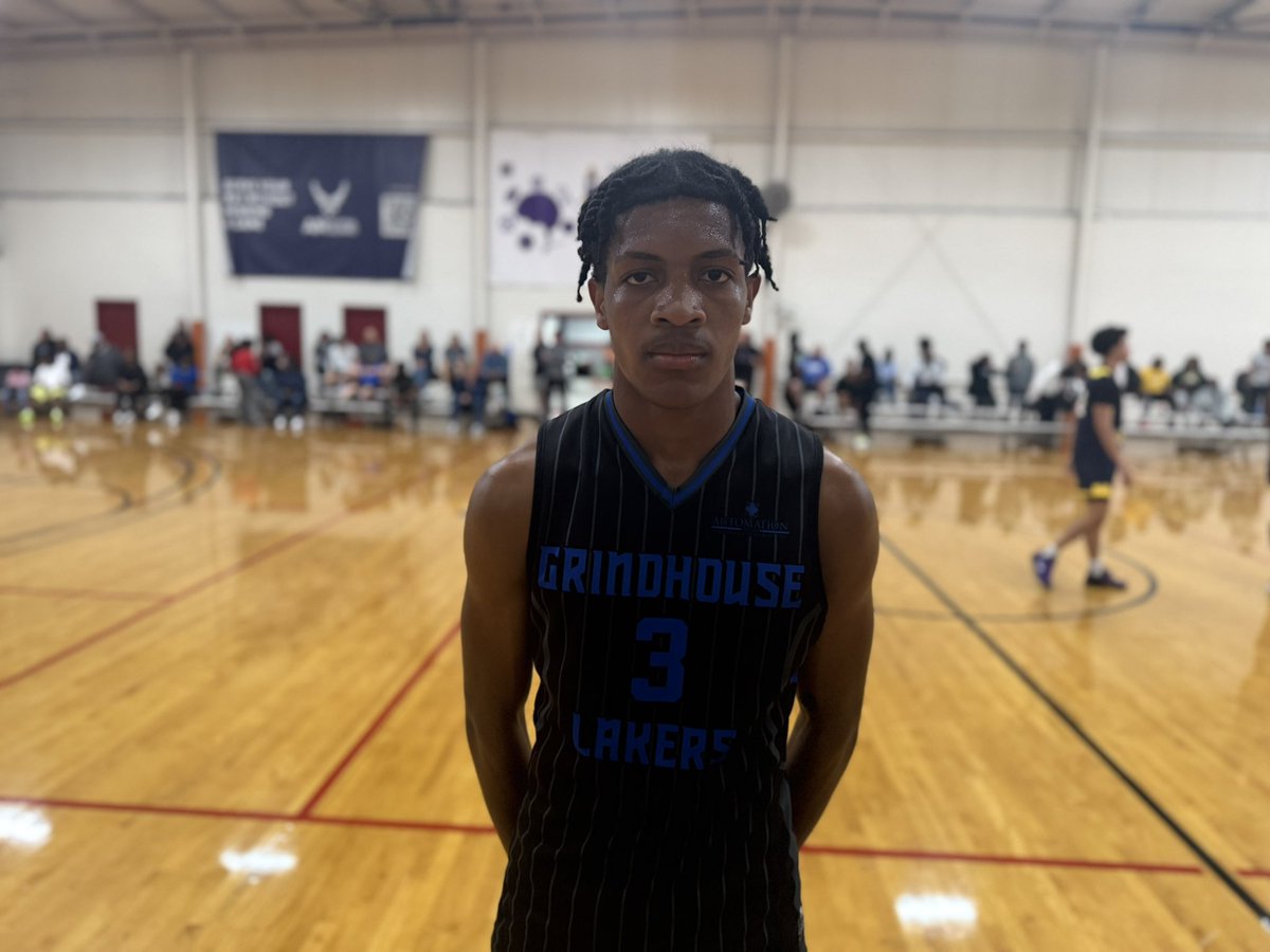 Ross Van De Griek tweet media