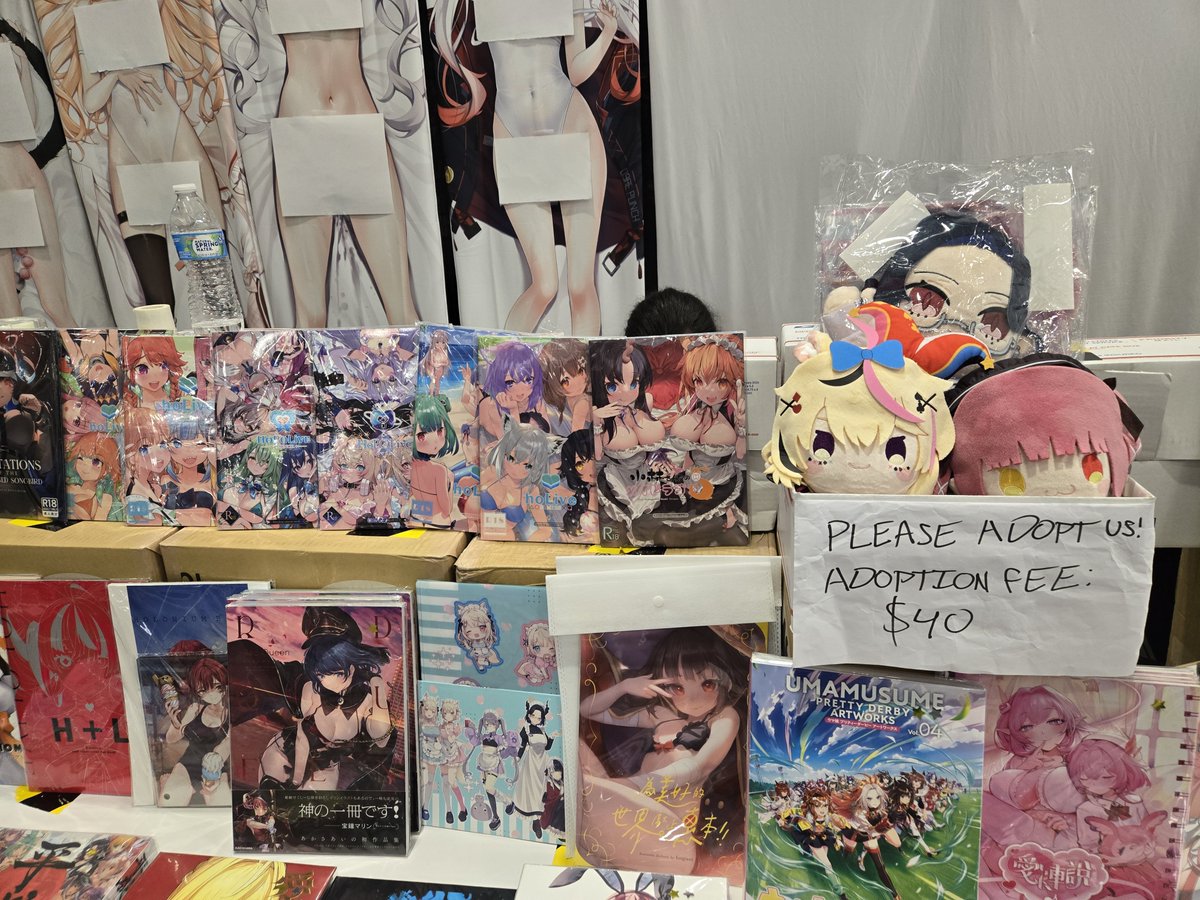 hendane's tweet photo. It's Saturday for both @AnimeBoston and Sakura Con! So don't forget to come see us!

We have an adoption box at Sakura Con, and our Hololive girls need a loving home!! https://t.co/xTdOZ7PYRg