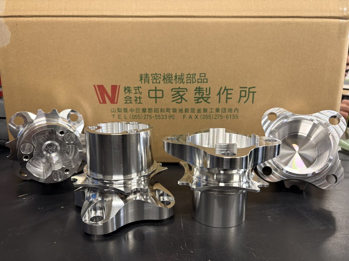 NIT_Formula's tweet photo. 株式会社中家製作所様にハブの製作を行なっていただきました！
この度はありがとうございます！
#学生フォーミュラ
#fsae https://t.co/qYnoTQhgiA