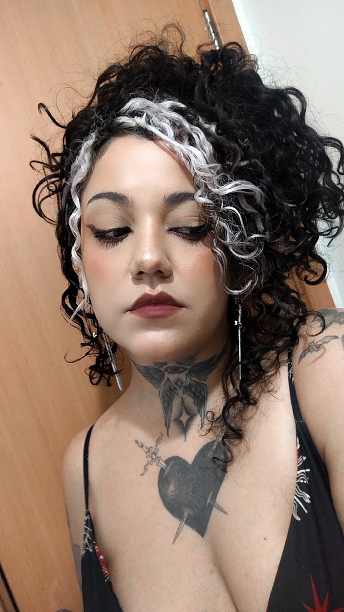 criatura nefasta tweet media