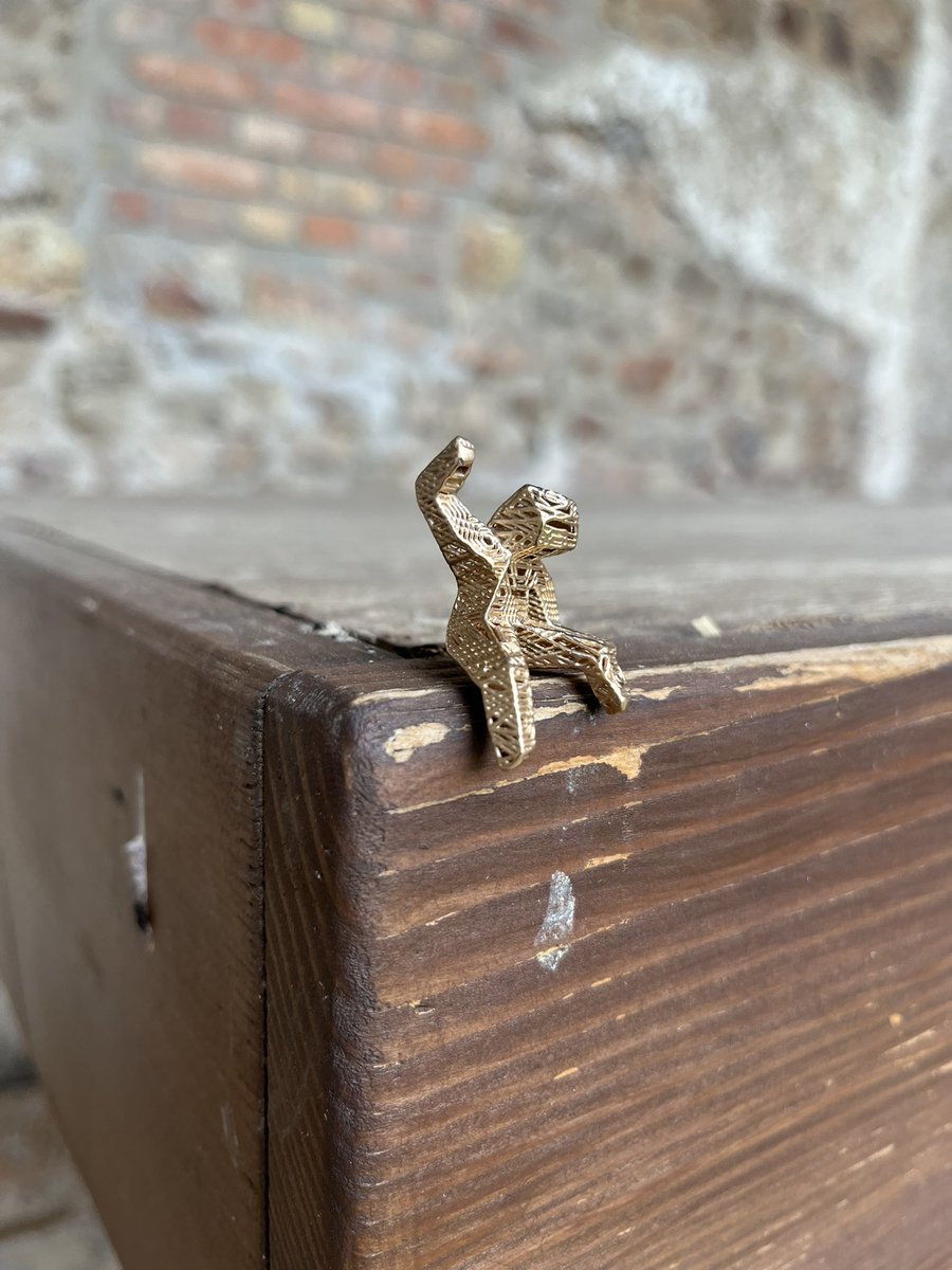 bubumaci007's tweet photo. @wolfyaltwitch My brass casting. 👎👎 https://t.co/0FS3KKzoGK