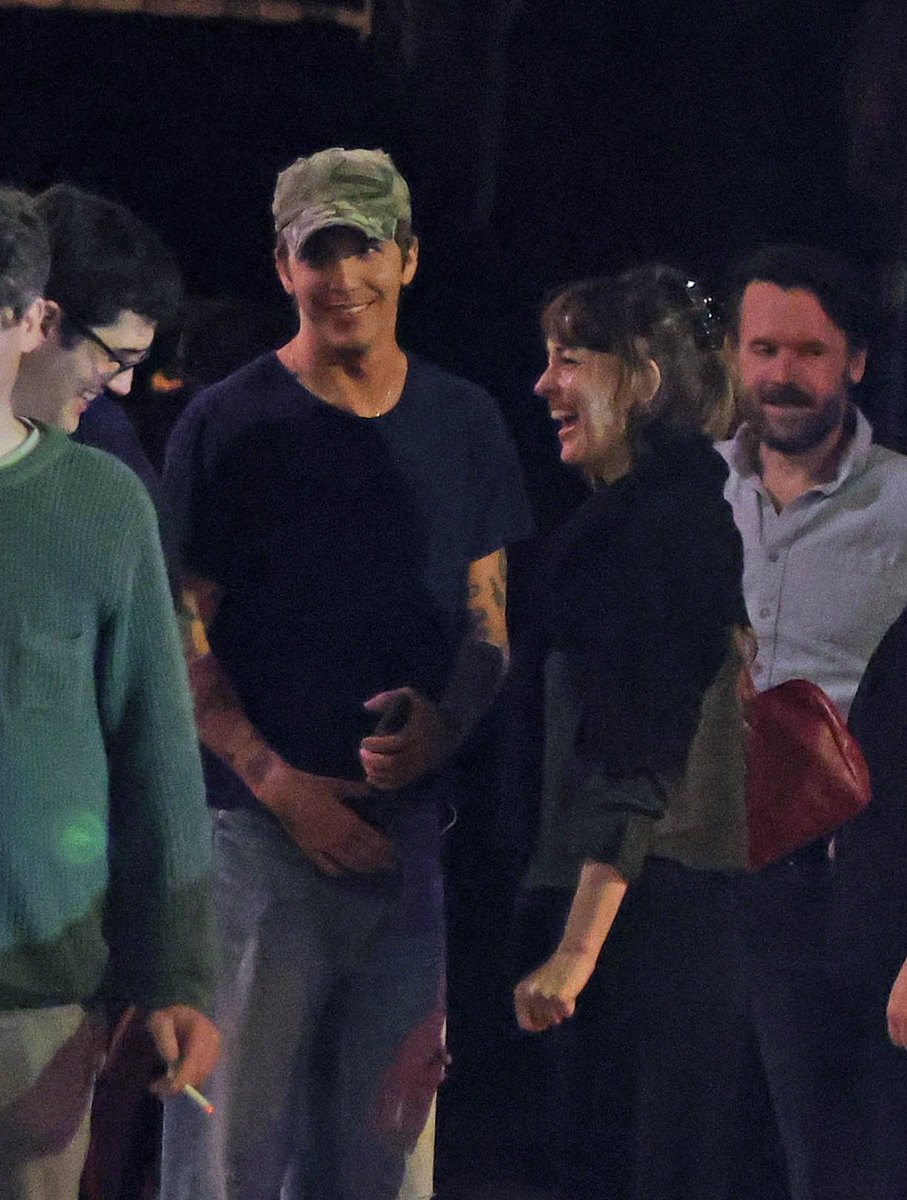 Dakota Johnson Argentina Media tweet media