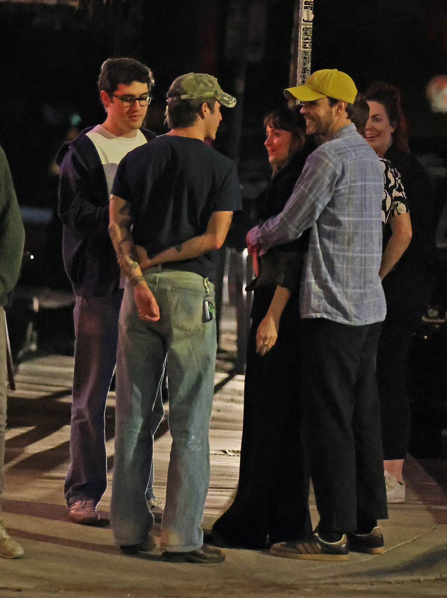 Dakota Johnson Argentina Media tweet media