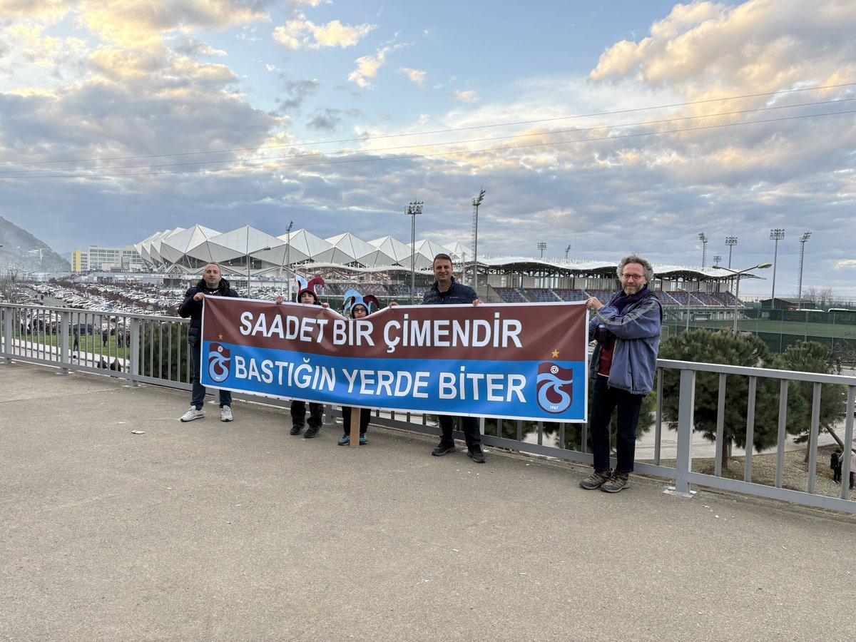 âherlizamanlar tweet media