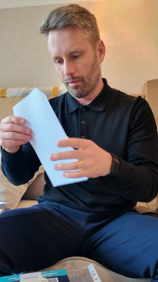 Alexander Insley tweet media