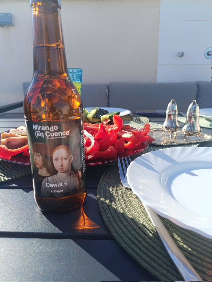 Катрусь tweet media