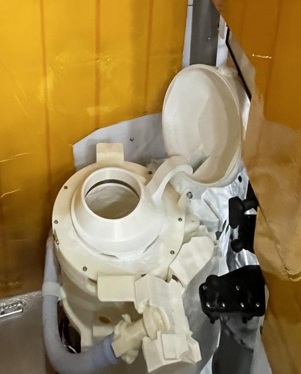 Latest in space tweet media