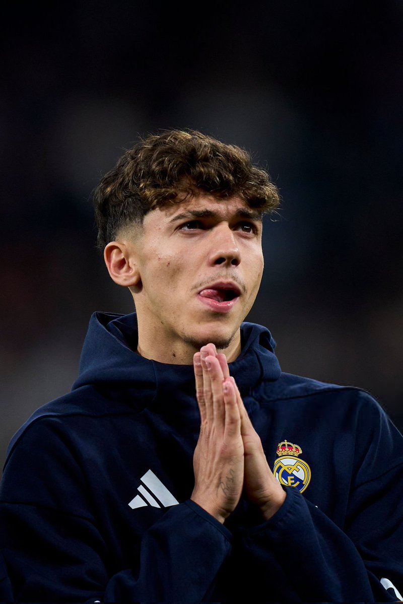 (fan) REAL MADRID FANS 🤍 tweet media