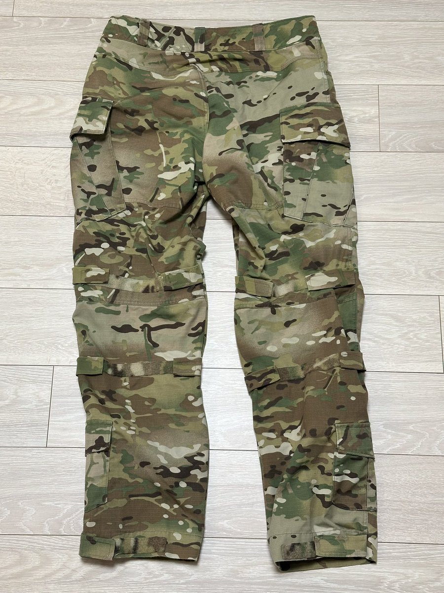 どよよん tweet media