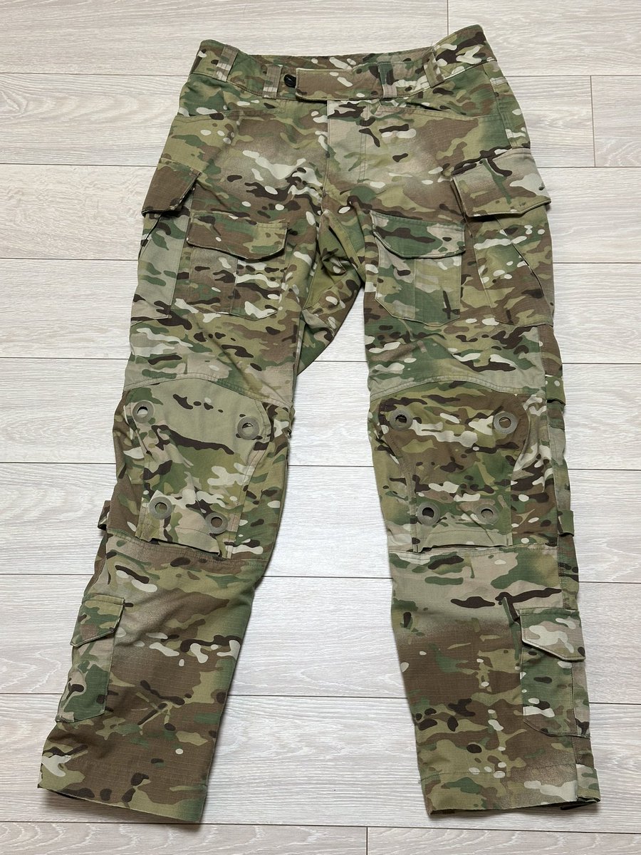 どよよん tweet media