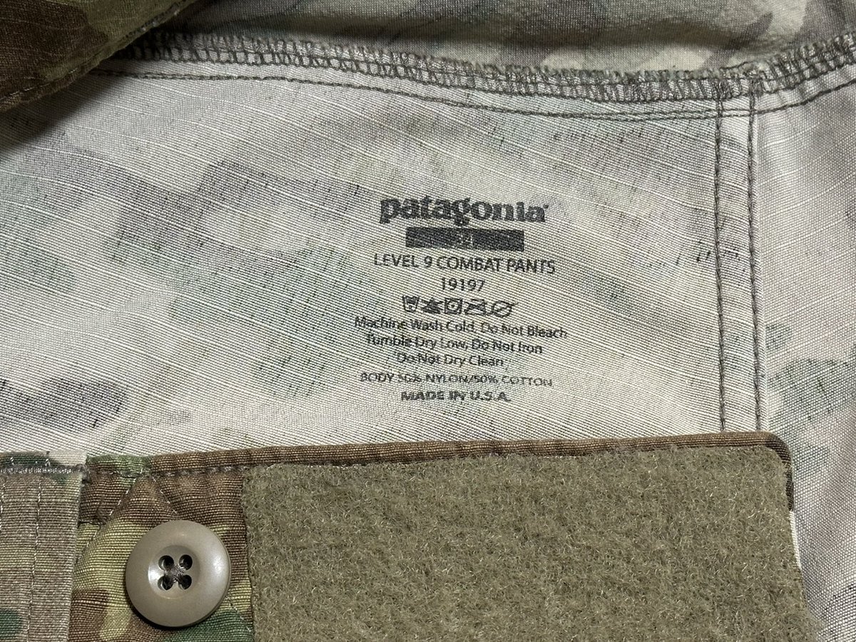 どよよん tweet media