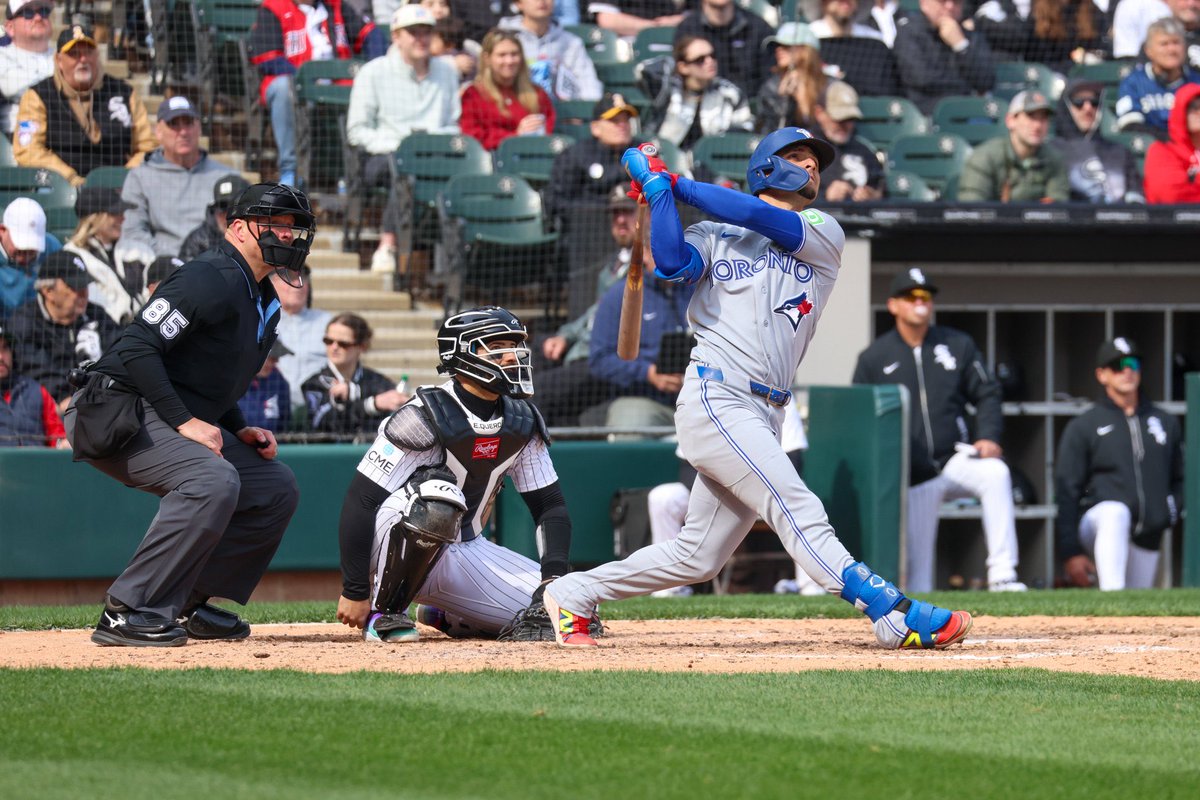 camyoungbets's tweet photo. TOR/CWS U8.5 -115

#BlueJays50 #WhiteSox

1 unit 

MLB Record: 9-10-1 (47%) -2u

Feels like push day after push day in the MLB. So early in the season so I’m having a lot of patience in this market but like yesterday let’s start to get this sport in the air soon…. 

@camyoungbets